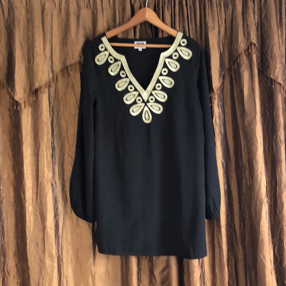 Mud pie black tunic with embroidery embellishment